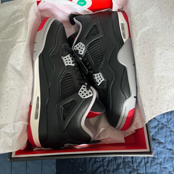 Air Jordan 4 Bred Reimagined - Picture 5 of 5